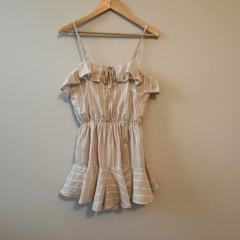 Selfie Leslie Tan White Striped Ruffle Romper Small Cotton Sleeveless Playsuit